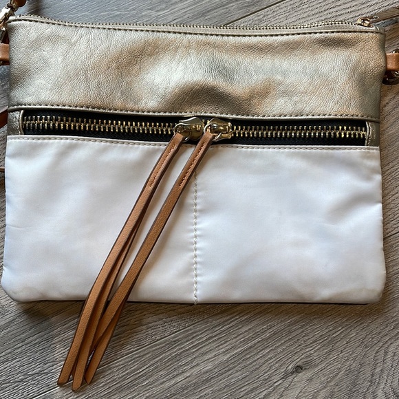 Sondra Roberts Squared gold and white cross shoulder bag. - Picture 2 of 10